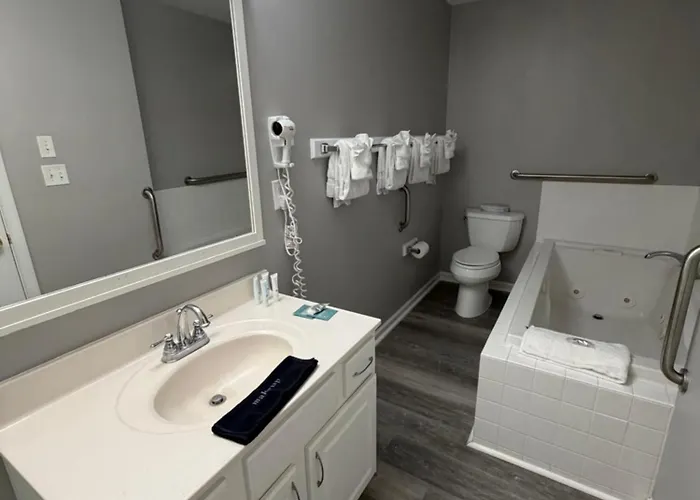Cozy 2 Bedroom Ocean Md July 10-16th! * Ocean City