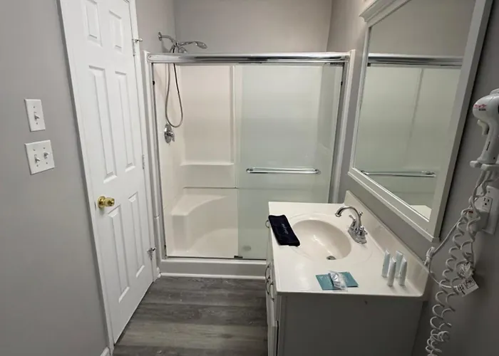 Cozy 2 Bedroom Ocean Md July 10-16th! Holiday home