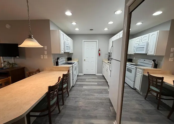 Cozy 2 Bedroom Ocean Md July 10-16th! * Ocean City
