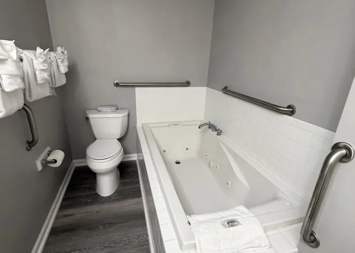 Cozy 2 Bedroom Ocean Md July 10-16th!